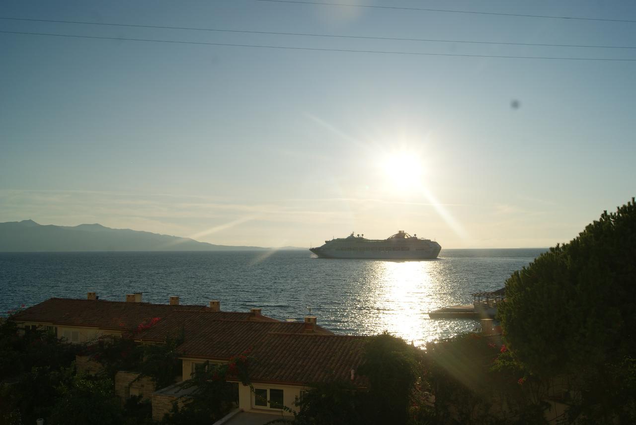 Apartments Wonderful Bay Sarandë エクステリア 写真